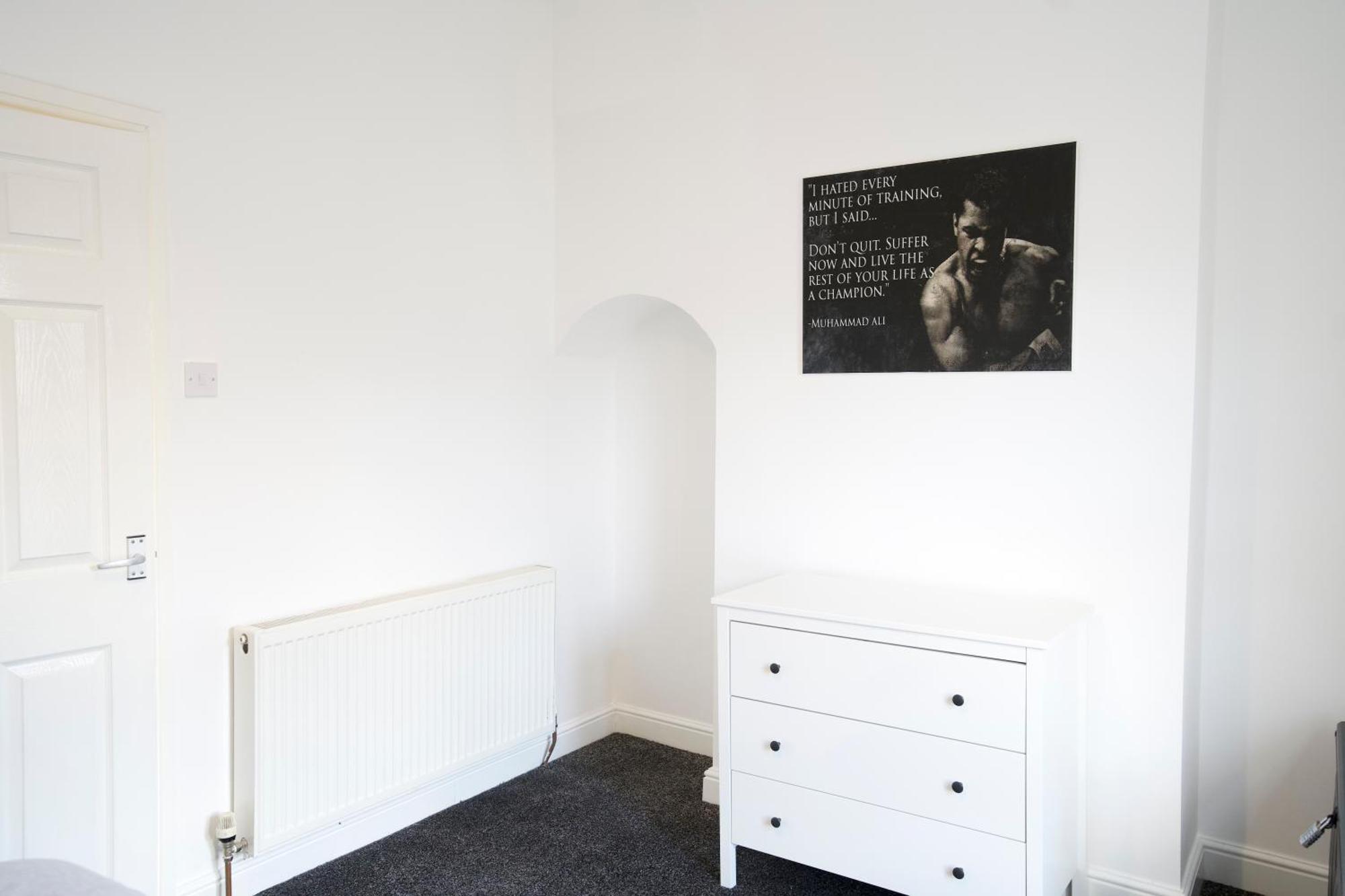 Apartment Modern 3bed In *
