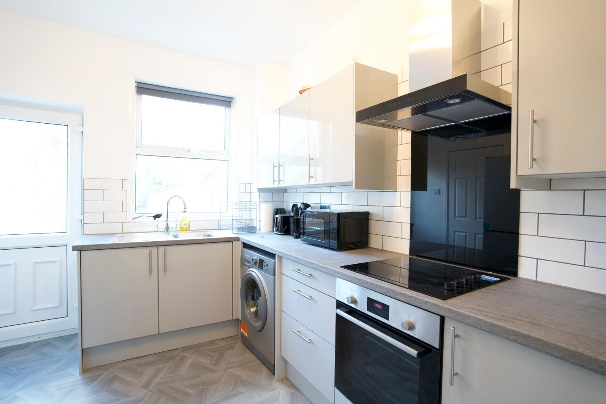 Modern 3bed In Apartment Coventry